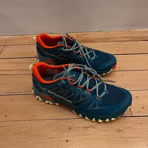 La Sportiva Bushido III Women's Trail Runner Size 9 (Women's)